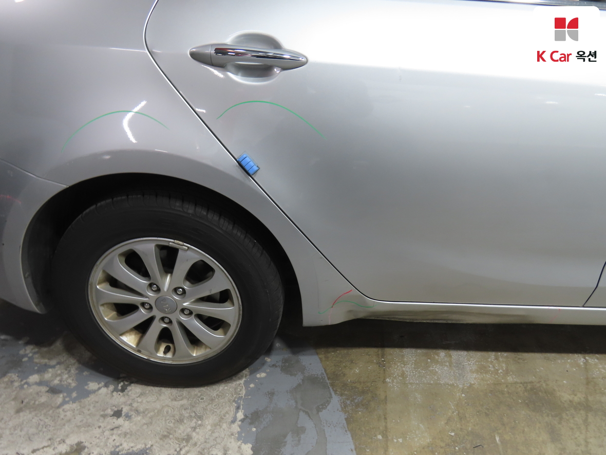 Kia K3 2013 - Image 38