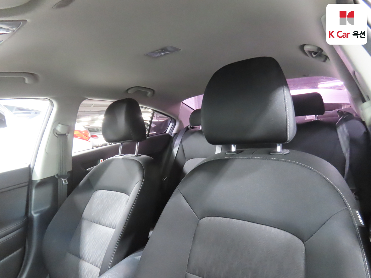 Kia K3 2013 - Image 18