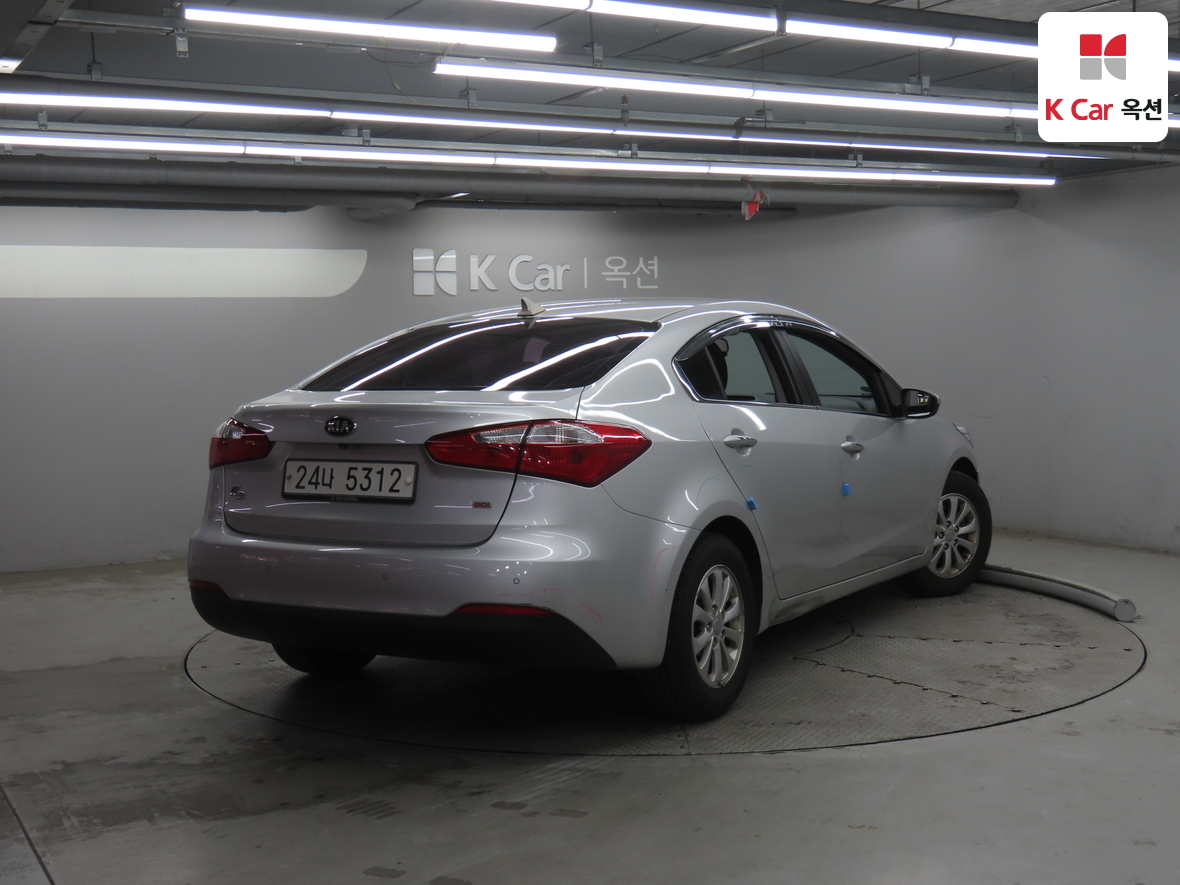 Kia K3 2013 - Image 2