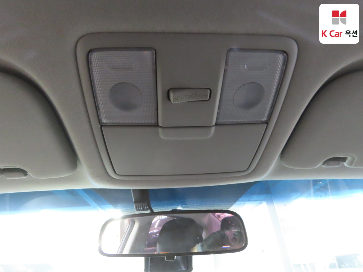 Kia K3 2013 - Image 12