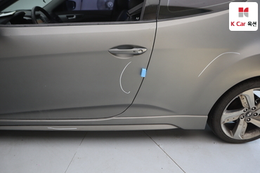 2013 - hyundai veloster