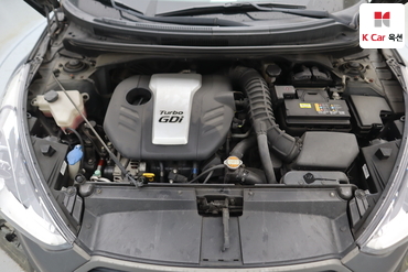 2013 - hyundai veloster