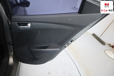 2013 - hyundai veloster