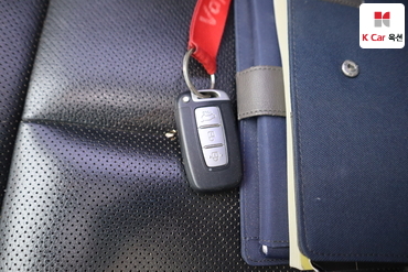 2013 - hyundai veloster