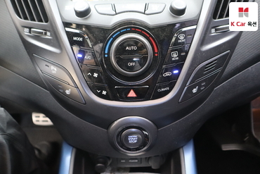 2013 - hyundai veloster