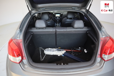 2013 - hyundai veloster