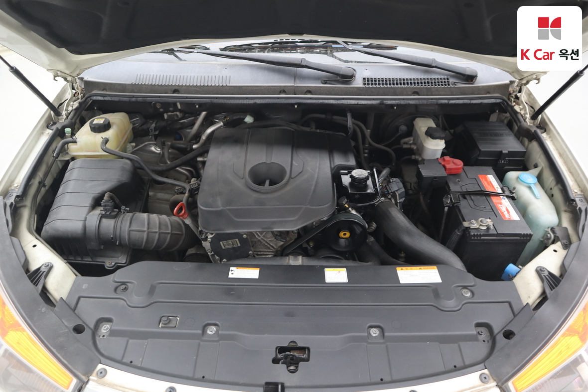 KG Mobility Korando Turismo - 36