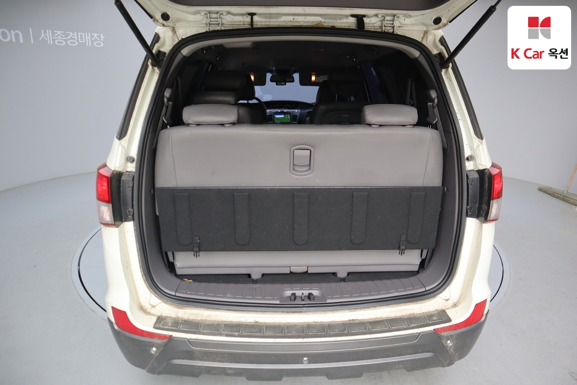 KG Mobility Korando Turismo - 27