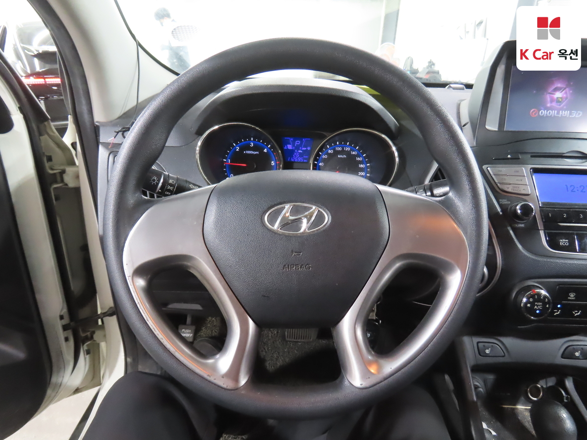 Hyundai Tucson 2011 - Image 10