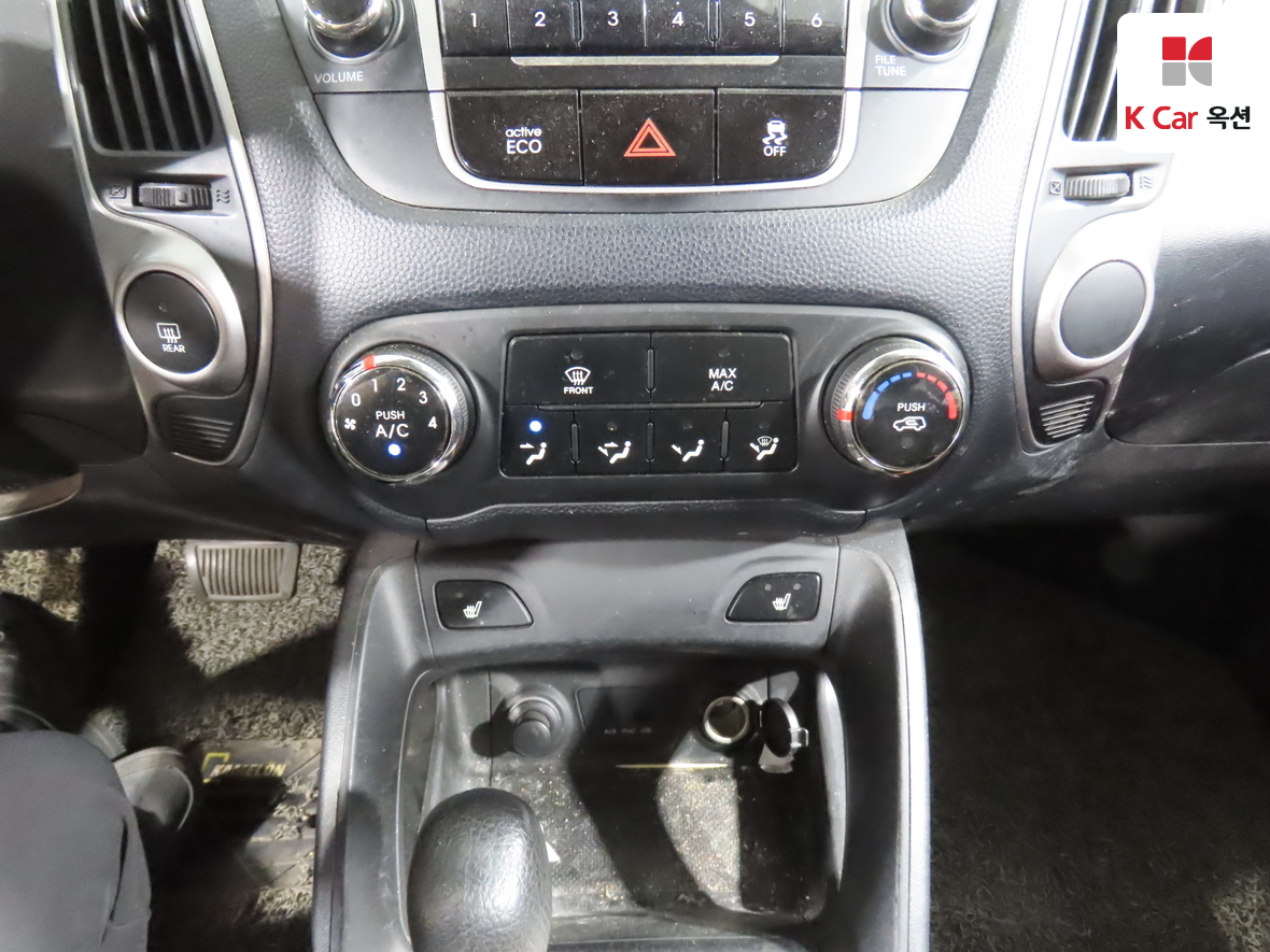 Hyundai Tucson 2011 - Image 16