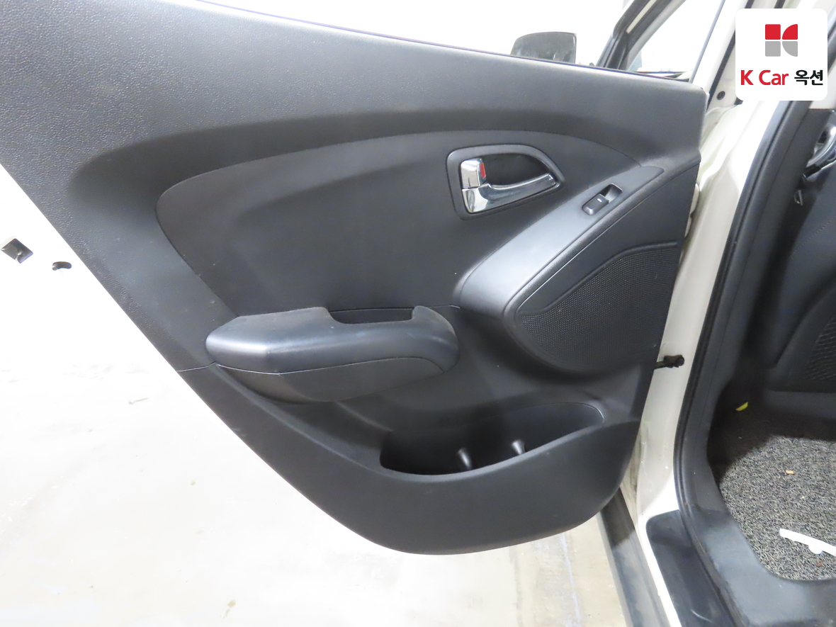 Hyundai Tucson 2011 - Image 22