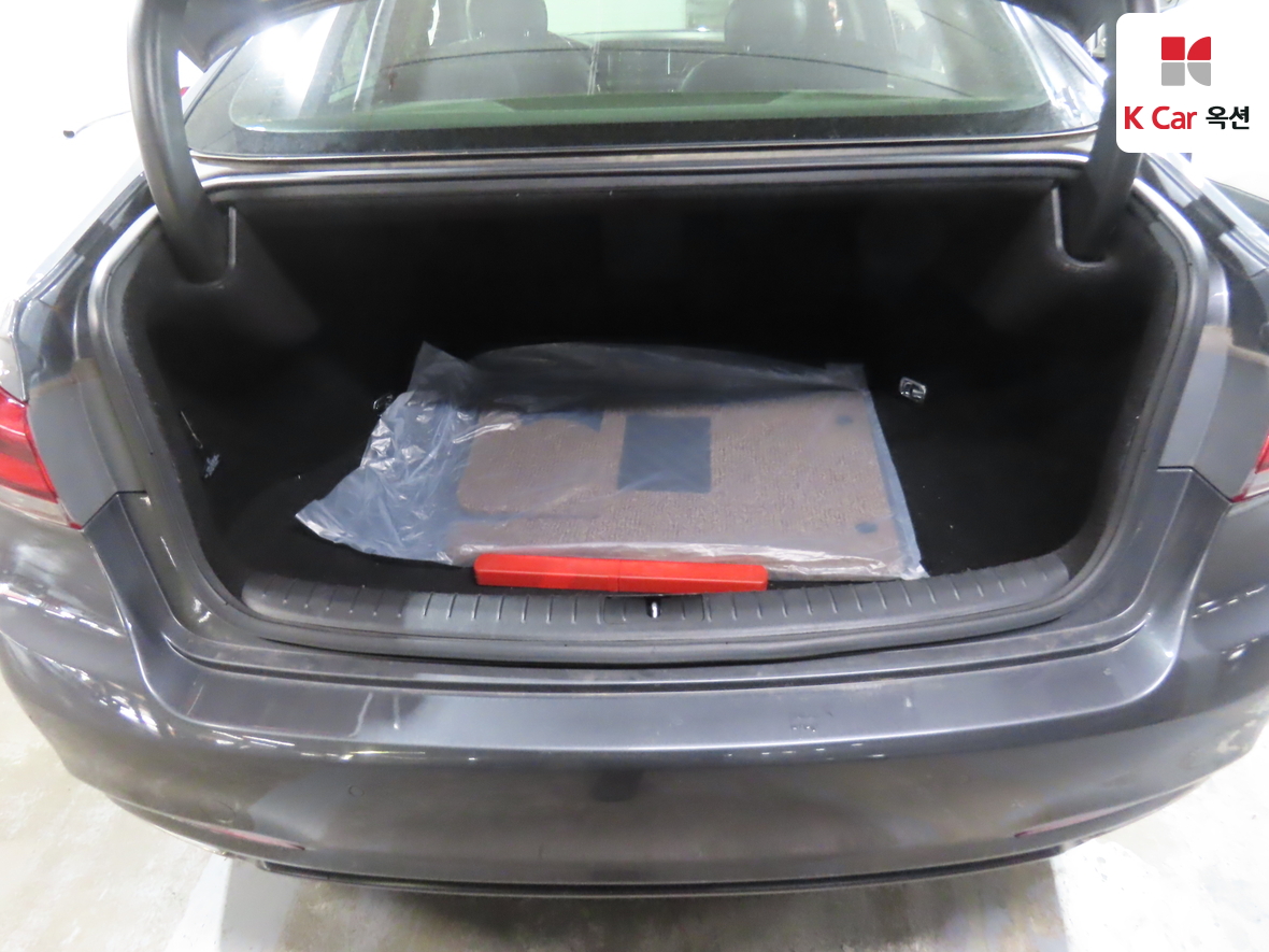 Hyundai Genesis 2015 - Image 27