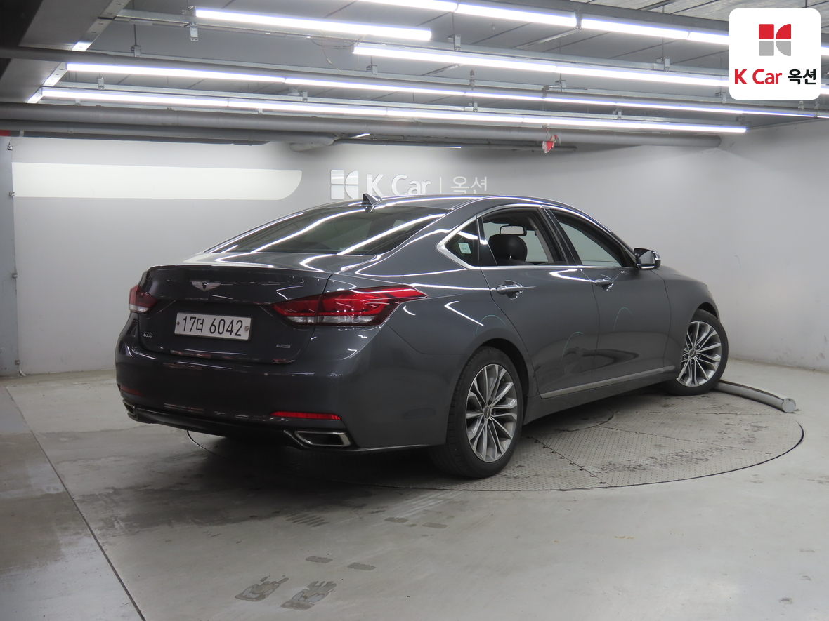 Hyundai Genesis 2015 - Image 2