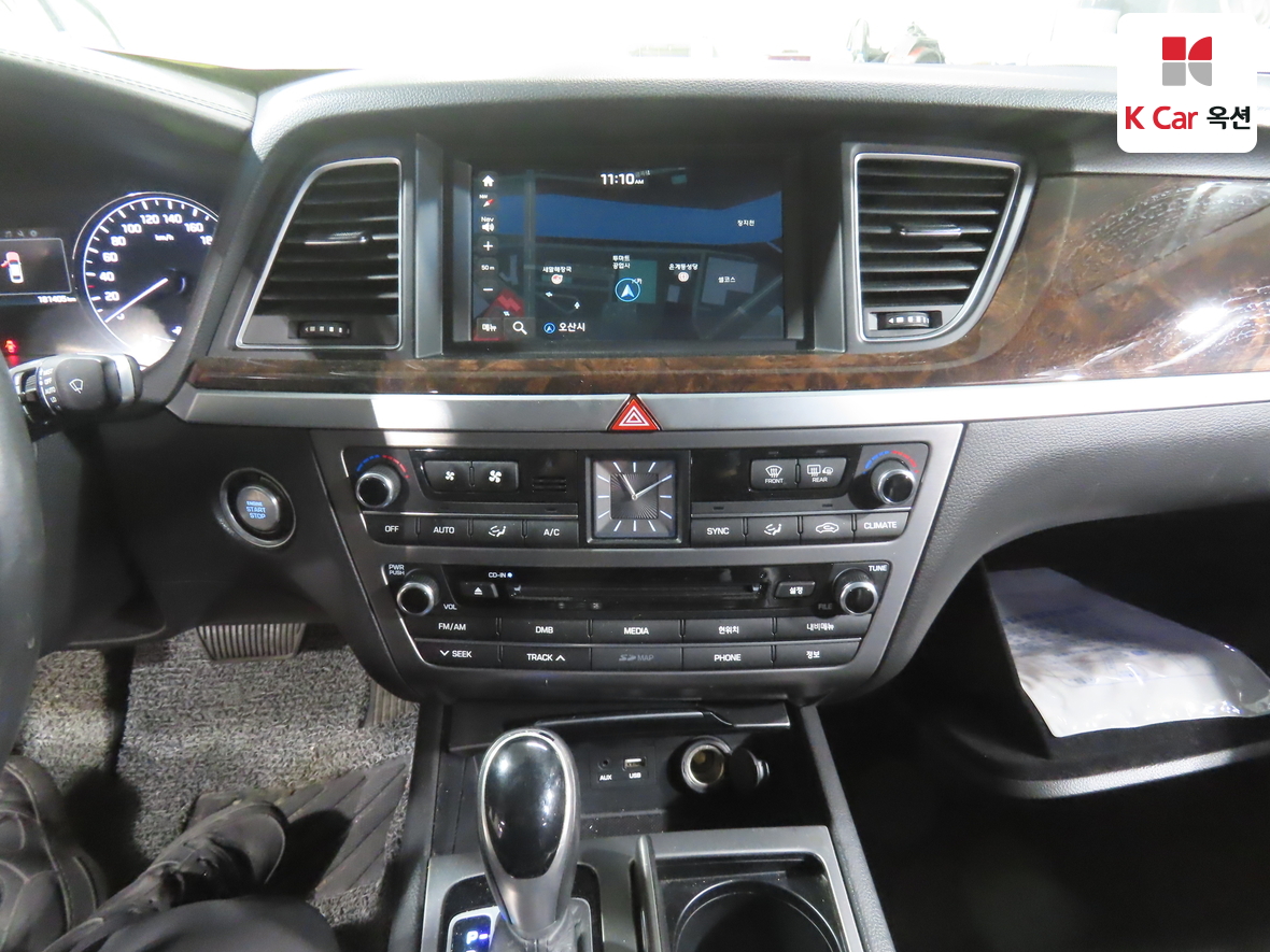 Hyundai Genesis 2015 - Image 6