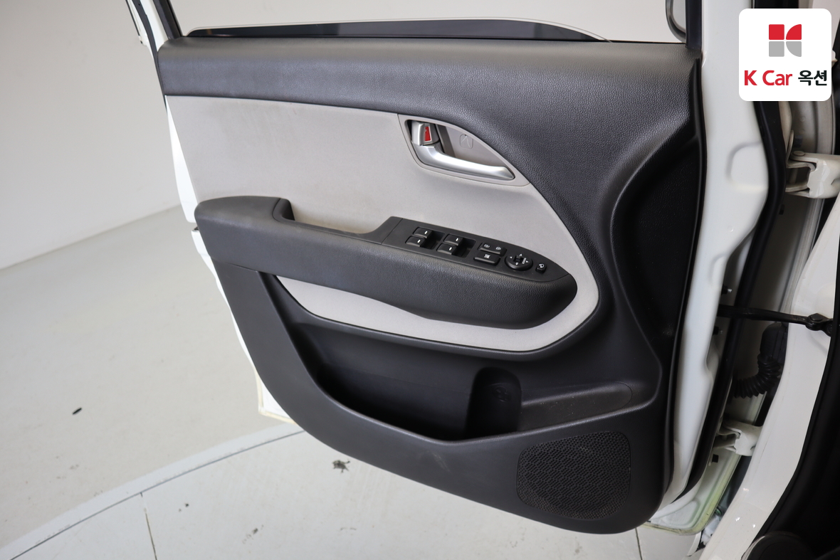 Kia Ray - 8