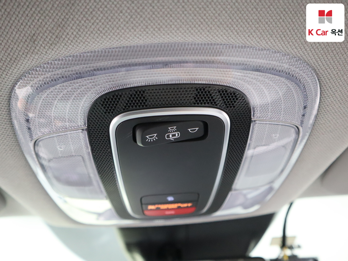 Hyundai Elantra - 12