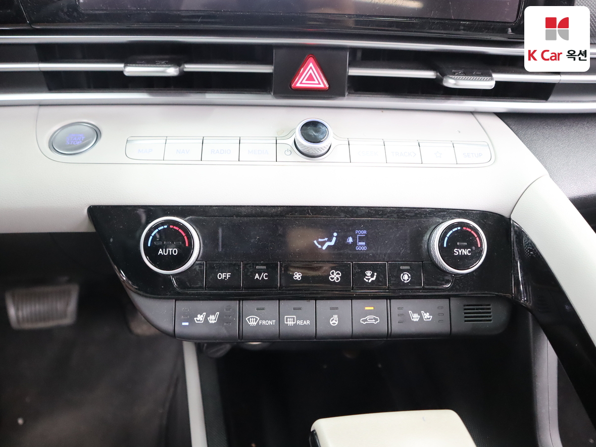 Hyundai Elantra - 15