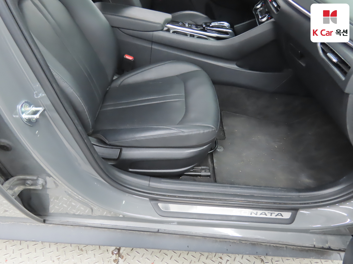 Hyundai Sonata - 29
