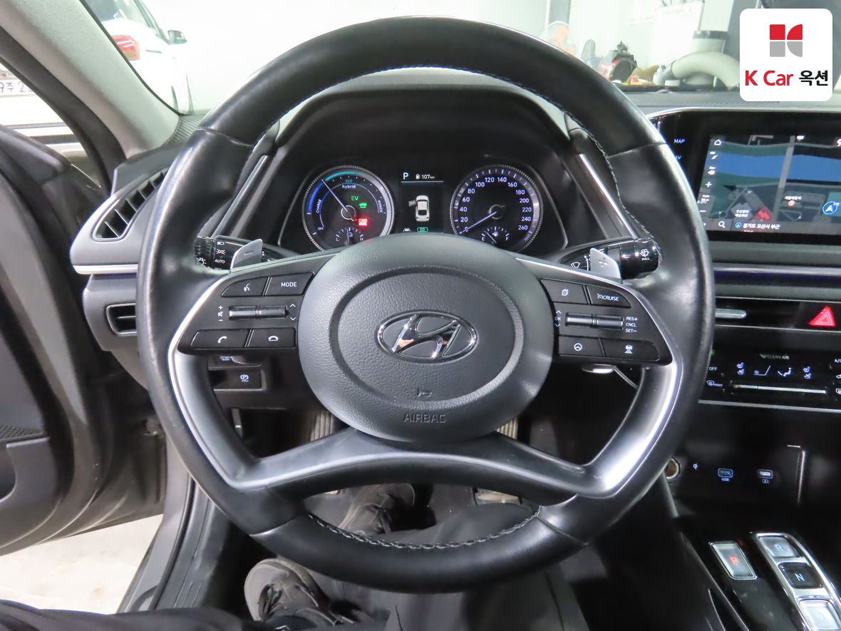 Hyundai Sonata - 10