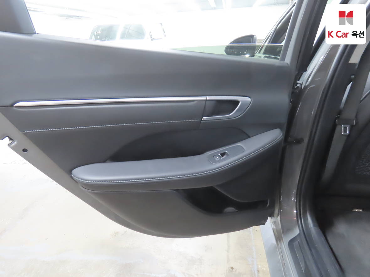 Hyundai Sonata - 22