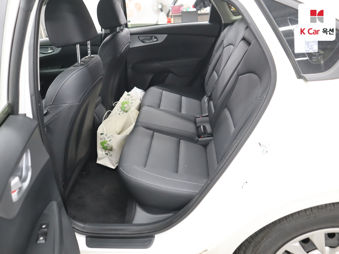 Kia K3 - 23