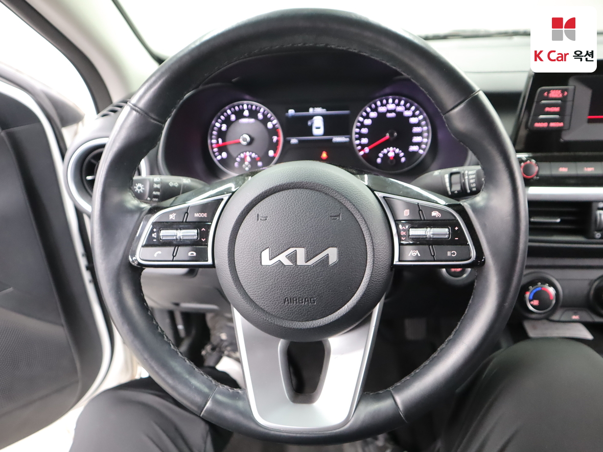 Kia K3 - 10
