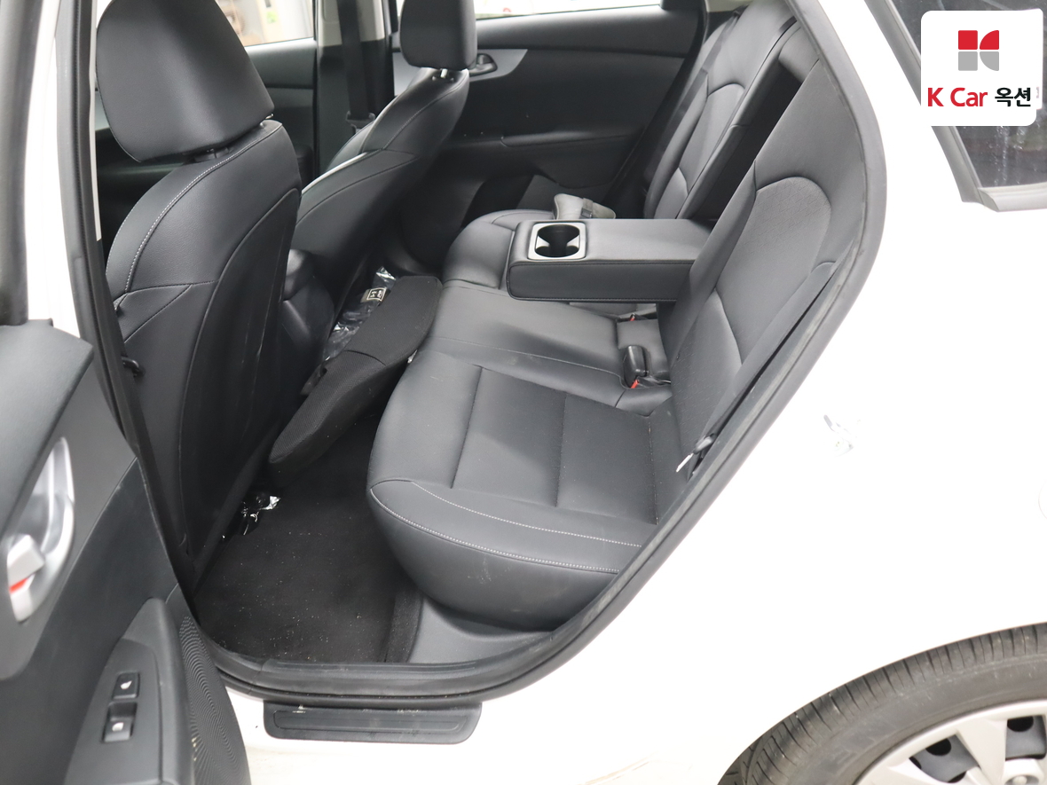 Kia K3 - 23