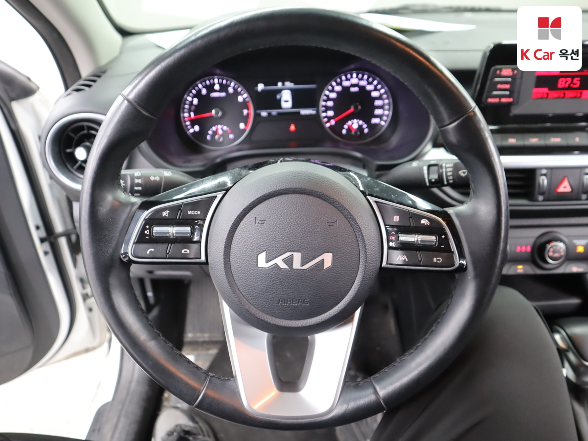 Kia K3 - 10