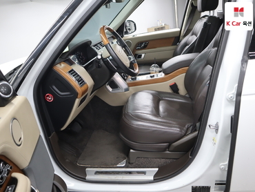 2018 - land rover range rover