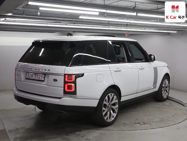 2018 - land rover range rover