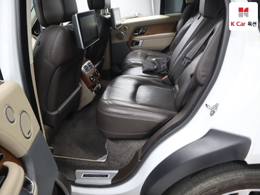 2018 - land rover range rover