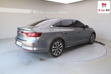 2017 - renault sm6