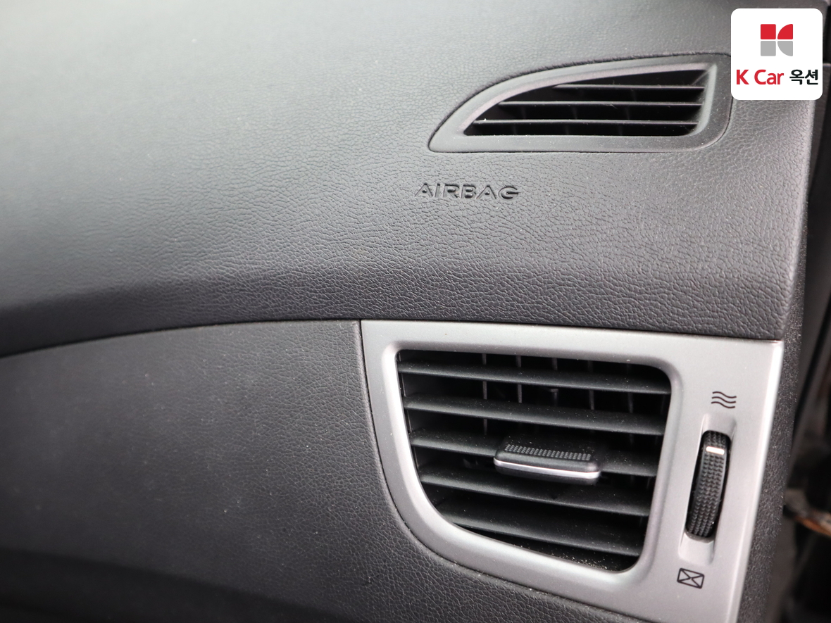 Hyundai Elantra 2014 - Image 29