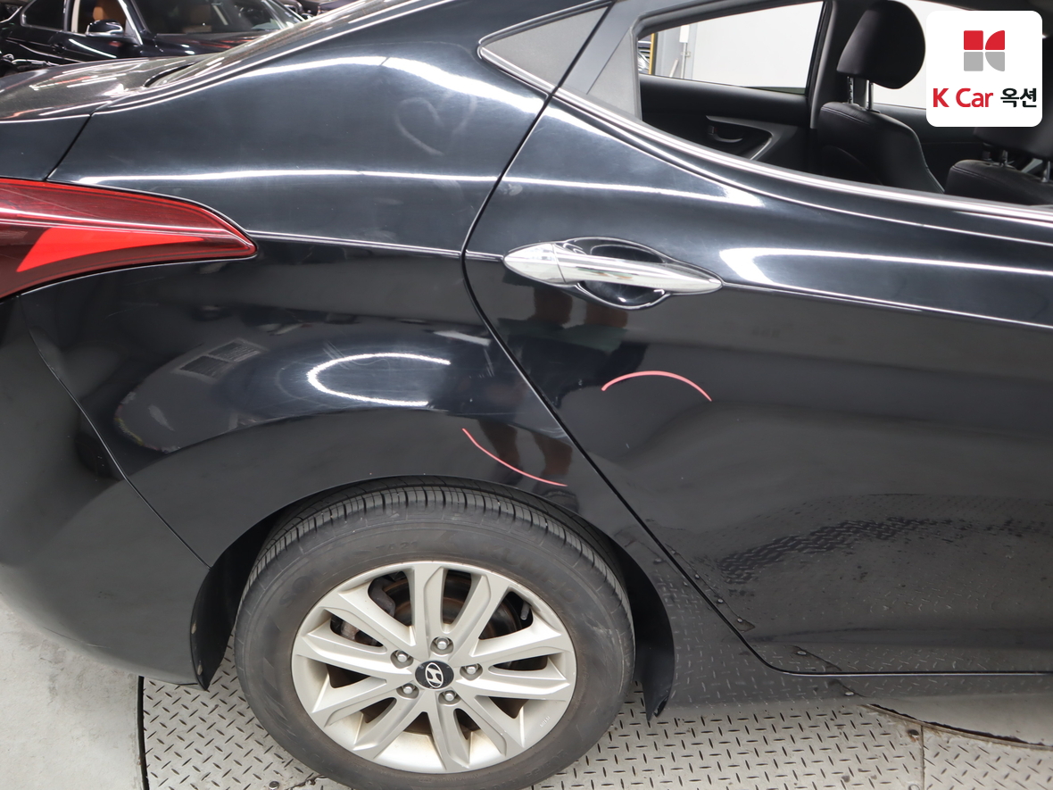 Hyundai Elantra 2014 - Image 38