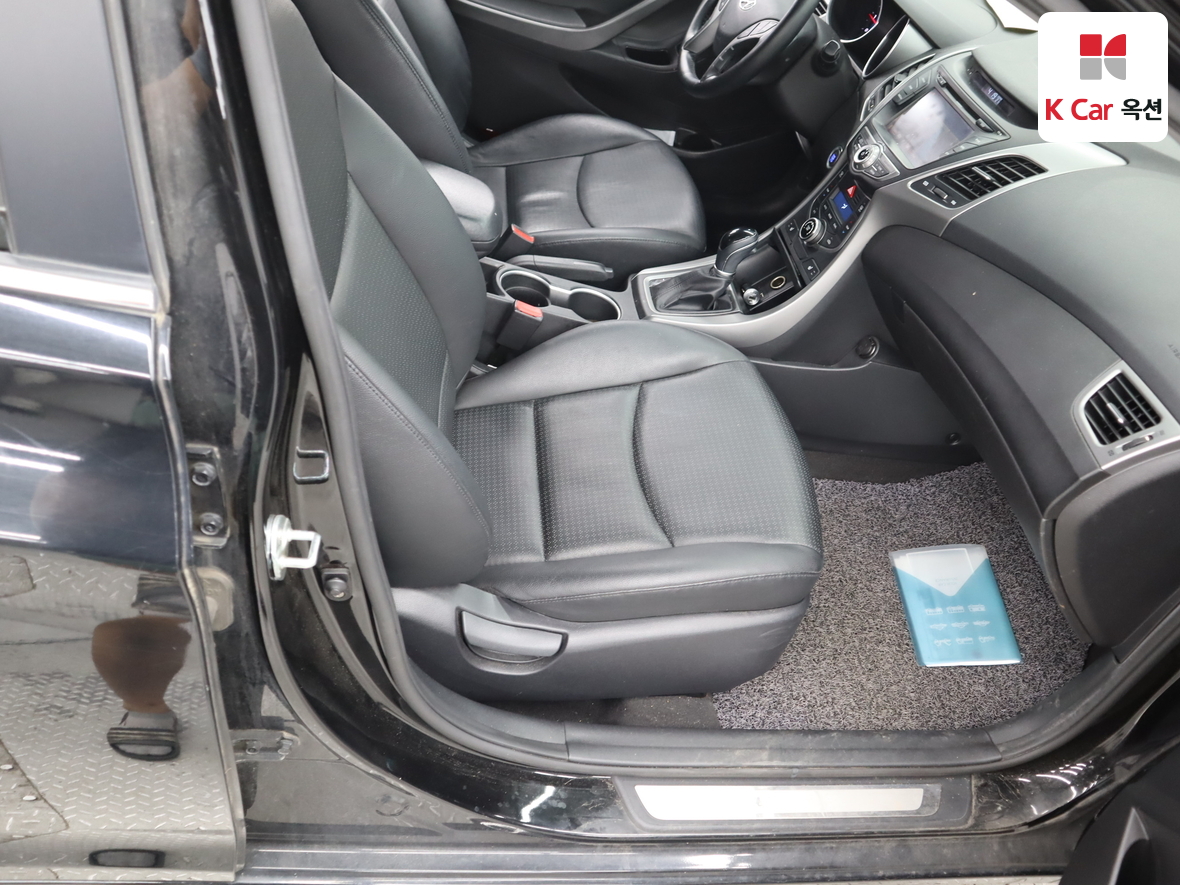 Hyundai Elantra 2014 - Image 28
