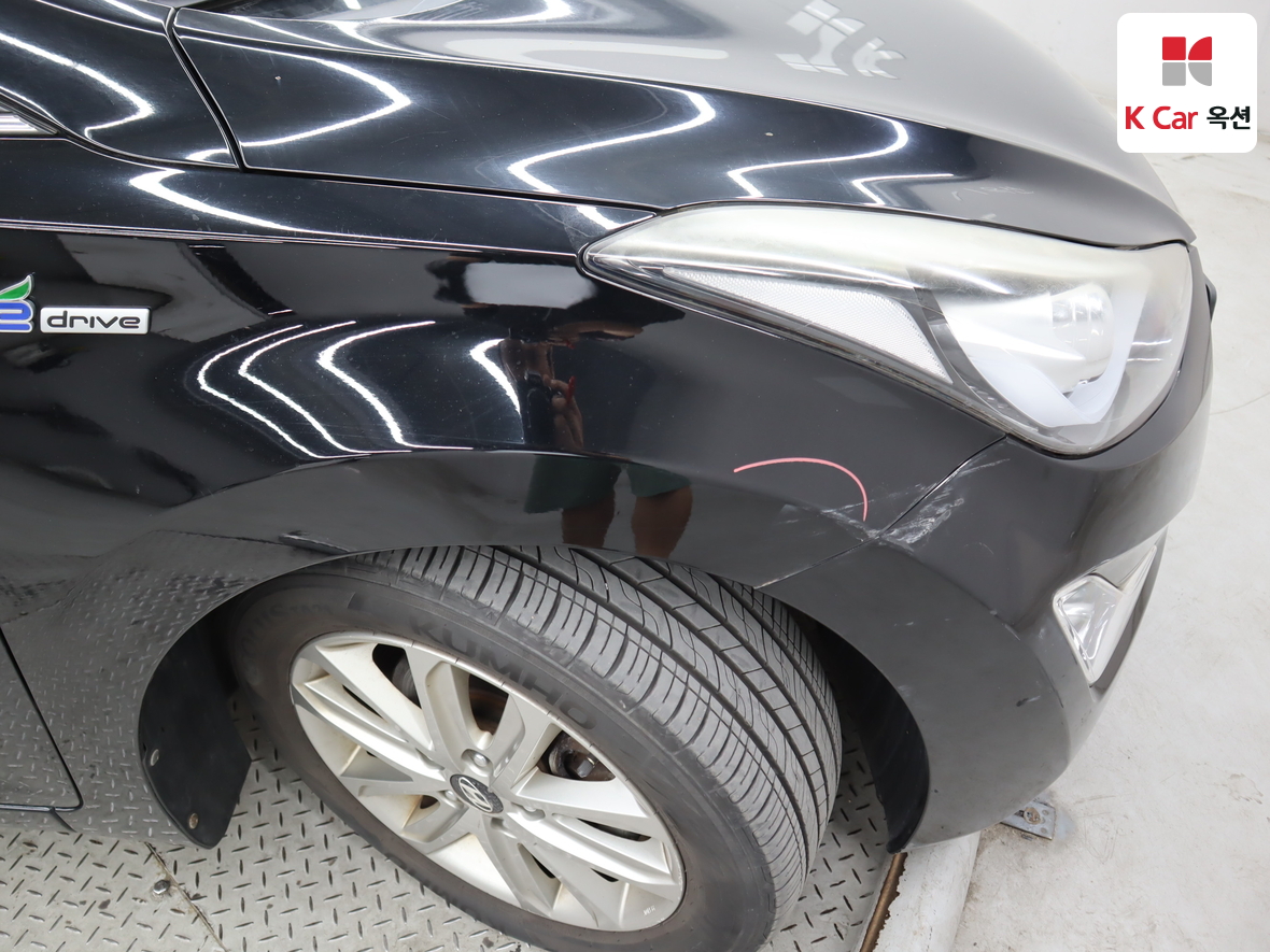 Hyundai Elantra 2014 - Image 41