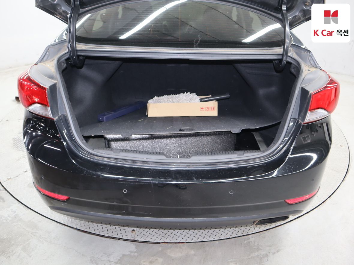 Hyundai Elantra 2014 - Image 24