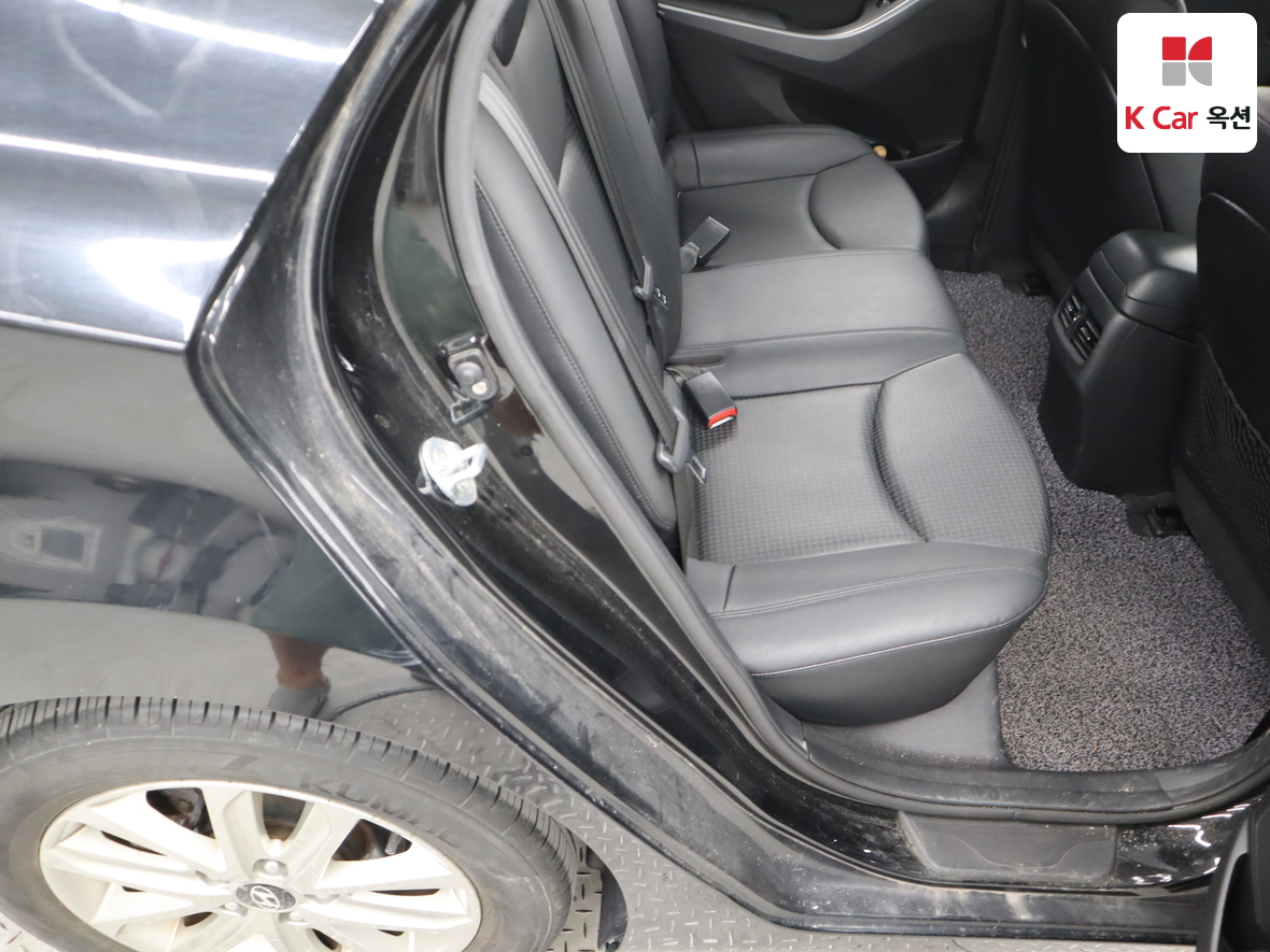 Hyundai Elantra 2014 - Image 26