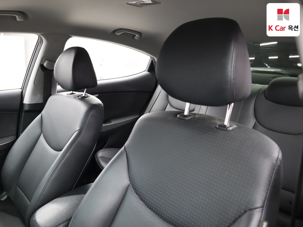 Hyundai Elantra 2014 - Image 19