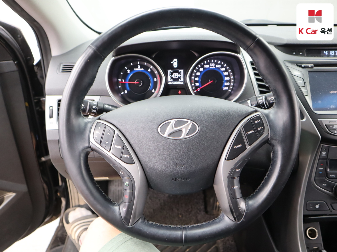 Hyundai Elantra 2014 - Image 10