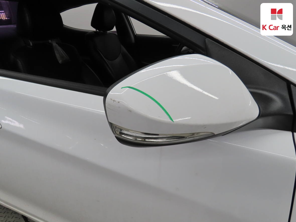 Hyundai Elantra 2012 - Image 35