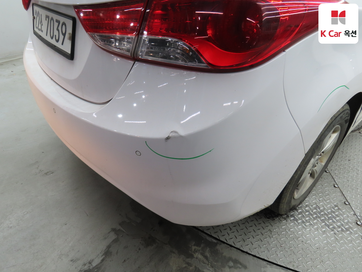 Hyundai Elantra 2012 - Image 41