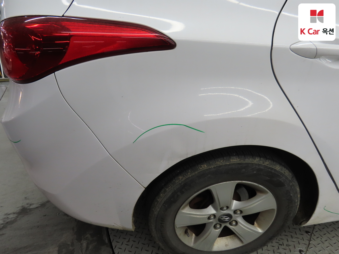 Hyundai Elantra 2012 - Image 42