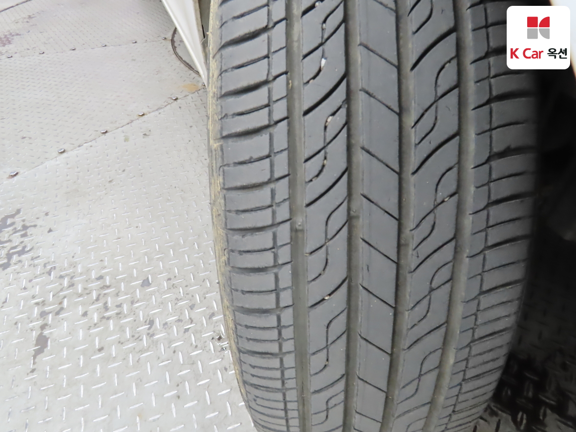 Hyundai Elantra 2012 - Image 32