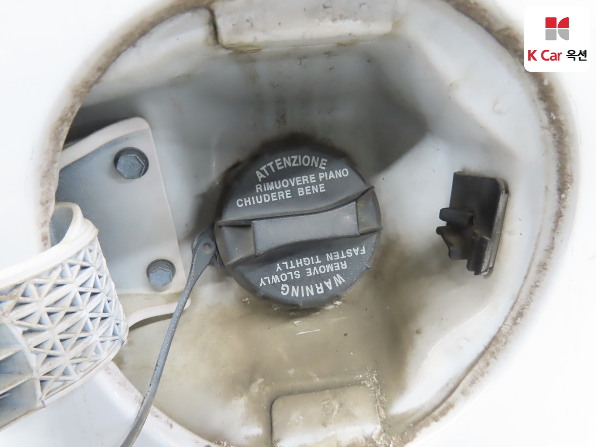 Hyundai Elantra 2012 - Image 24