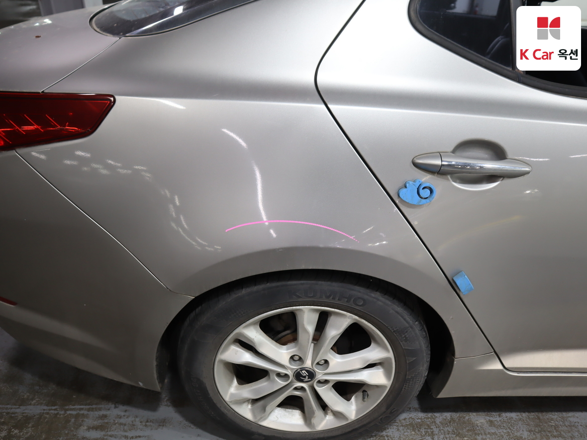 Kia K5 2011 - Image 43