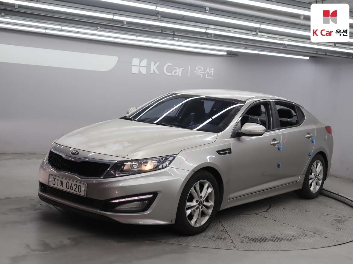 Kia K5 2011 - Image 1