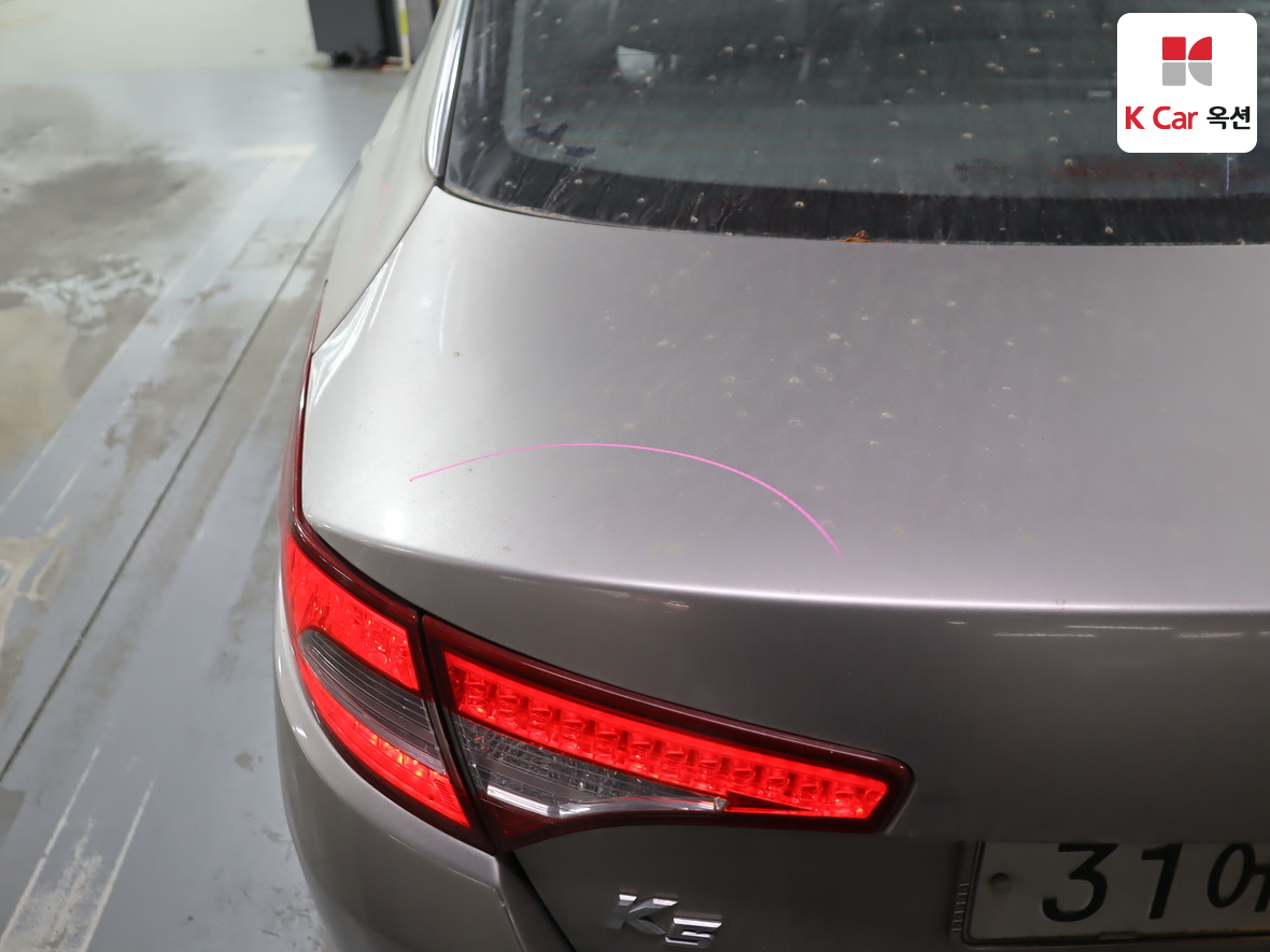 Kia K5 2011 - Image 42