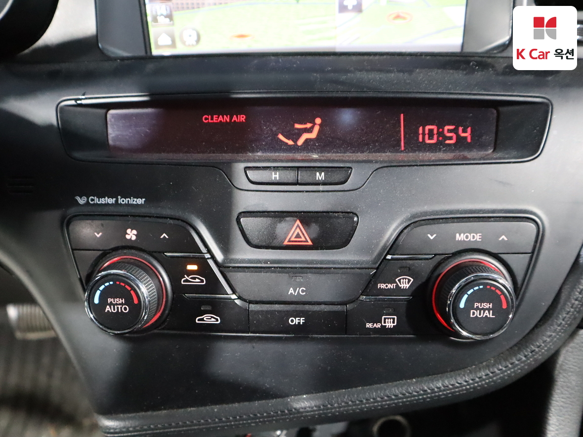 Kia K5 2011 - Image 15