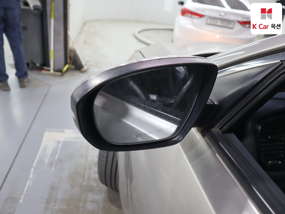 Kia K5 2011 - Image 21